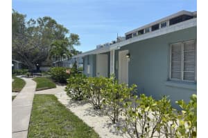 170 Roosevelt Dr #8, SARASOTA 170 Roosevelt Dr #8, SARASOTA