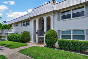 5800 Hollywood Blvd #112, SARASOTA