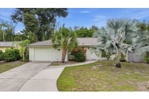 6233 Rockefeller Ave, SARASOTA