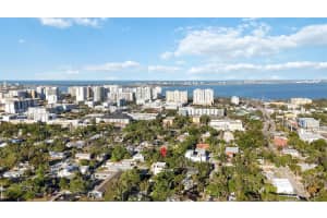 1743 8th Street, SARASOTA