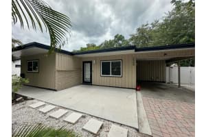 2559 E Paulstan Ct, SARASOTA