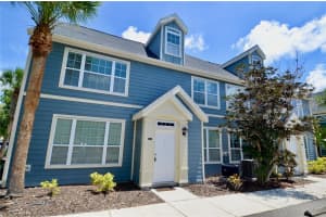 5621 Bidwell Pkwy #202, SARASOTA