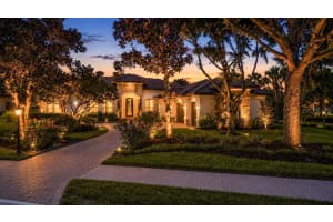 9261 Mcdaniel Ln, SARASOTA