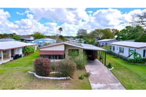 470 Village Cir Sw, WINTER HAVEN