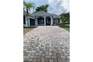 4505 Birdies Ct, AVON PARK