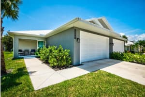 215 Lewis Cir #111, PUNTA GORDA
