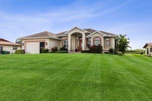 3740 Peace River Dr, PUNTA GORDA