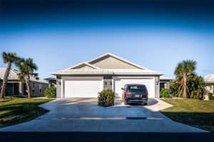 215 Lewis Cir #112, PUNTA GORDA