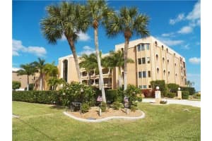 1601 Park Beach Cir #113, PUNTA GORDA