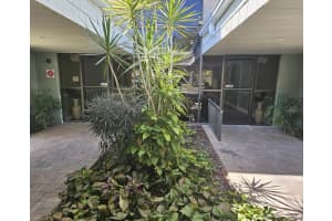 21280 Brinson Ave #205, PORT CHARLOTTE