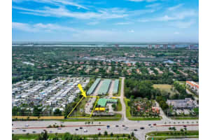 S Tamiami Trl, BONITA SPRINGS