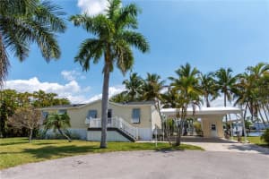 23 Holland Dr, PUNTA GORDA