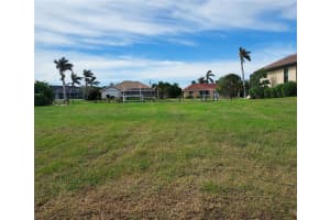 2200 Palm Tree Dr, PUNTA GORDA