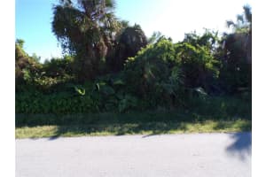 641 Norwood St Nw, PORT CHARLOTTE