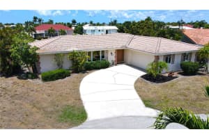 951 Santa Brigida Ct, PUNTA GORDA
