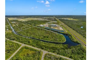 2249 Private Cir, PORT CHARLOTTE