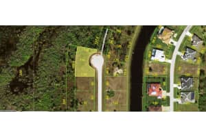 171 & 173 W Pine Valley Ln, ROTONDA WEST