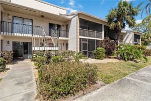 5416 Swift Rd #27, SARASOTA