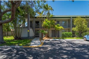 7150 N Tamiami Trl #s-600, SARASOTA