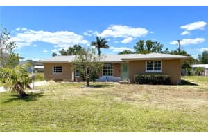 700 Dolphin Pkwy, PUNTA GORDA