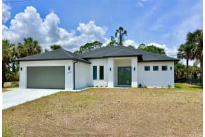 2743 Begonia Ter, NORTH PORT
