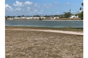 7578 Ratan Cir, PORT CHARLOTTE