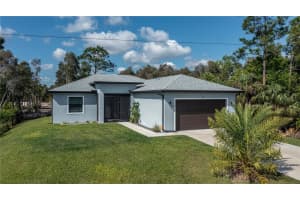 816 Bell Blvd S, LEHIGH ACRES