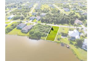 212 Antilla Dr, ROTONDA WEST
