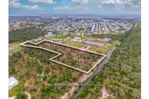 24540 Yacht Club Blvd, PUNTA GORDA