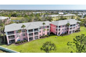 2061 Willow Hammock Cir #105, PUNTA GORDA