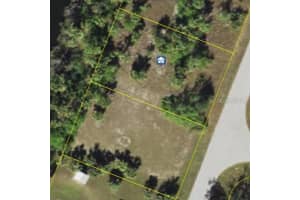 561 Pembroke Dr, PORT CHARLOTTE