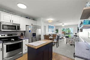 915 Beach Rd #215, SIESTA KEY