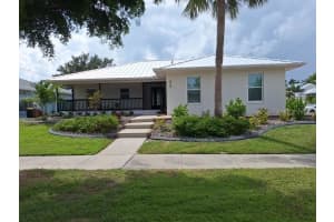 808 W Olympia Ave, PUNTA GORDA