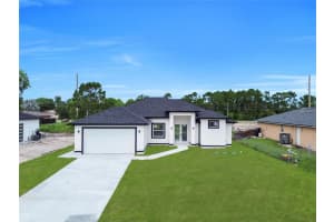 720 Castlestone Ave S, LEHIGH ACRES