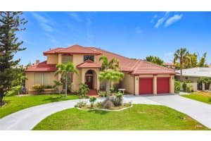 134 Seville Pl Sw, PORT CHARLOTTE