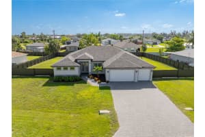 209 Sw 10th Pl, CAPE CORAL