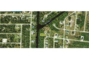 185 Dennis Ct, PORT CHARLOTTE