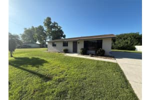 581 Grove Ave Nw, PORT CHARLOTTE