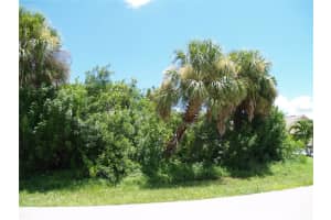 18443 Briggs Cir, PORT CHARLOTTE