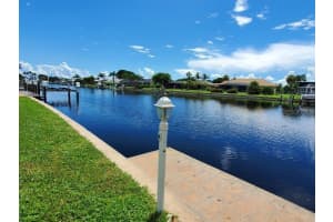 423 Via Cintia, PUNTA GORDA