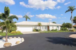 4 Casa Rio Dr, ENGLEWOOD