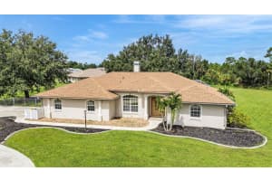 27052 Paratins Dr, PUNTA GORDA