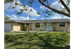 705 Crestview Cir Nw, PORT CHARLOTTE