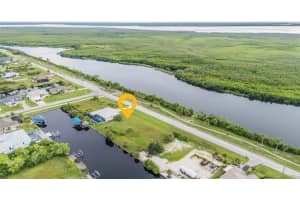 8853 St Paul Dr, PORT CHARLOTTE
