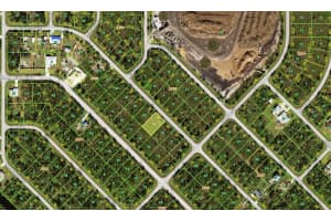 357 Lakewood Ln, PORT CHARLOTTE