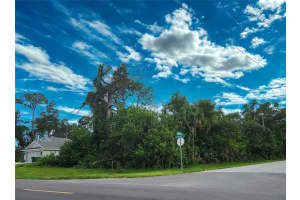 10 Hoffer St, PORT CHARLOTTE