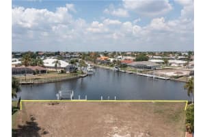 100 Bayshore Ct, PUNTA GORDA