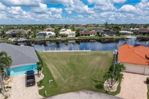 402 Valletta Ct, PUNTA GORDA