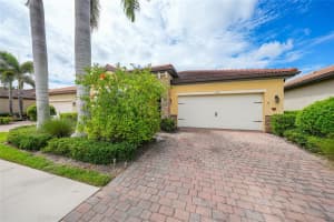 131 Ventosa Pl, NOKOMIS