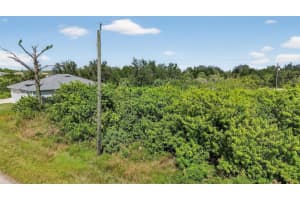 8044 Thruso Rd, PORT CHARLOTTE